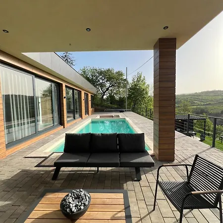 Kaskada 205 Villa Sremski Karlovci