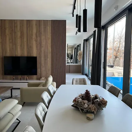 Villa Kaskada 205